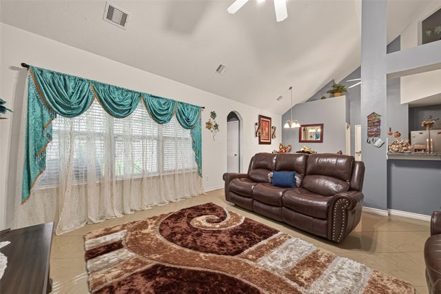 1006 Cove Crest Trail, Fresno, TX 77545
