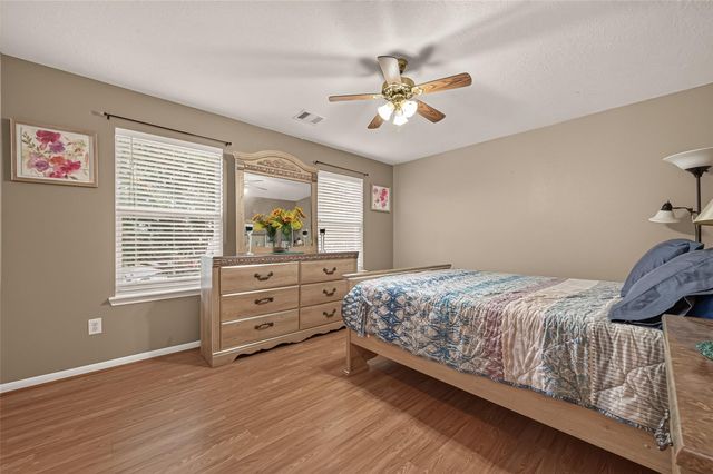 1006 Cove Crest Trail, Fresno, TX 77545