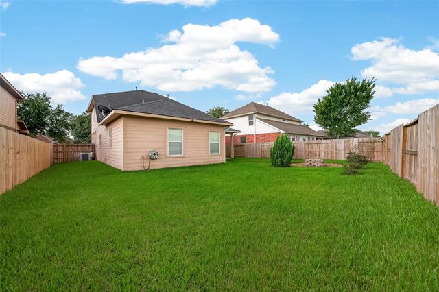 1006 Cove Crest Trail, Fresno, TX 77545