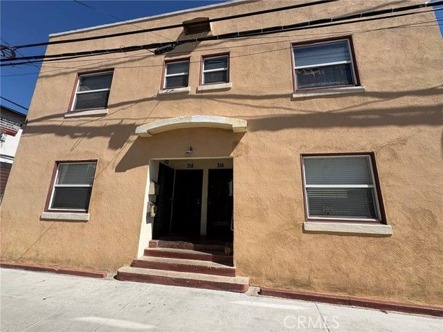 617 West 3rd Street, Long Beach, CA 90802