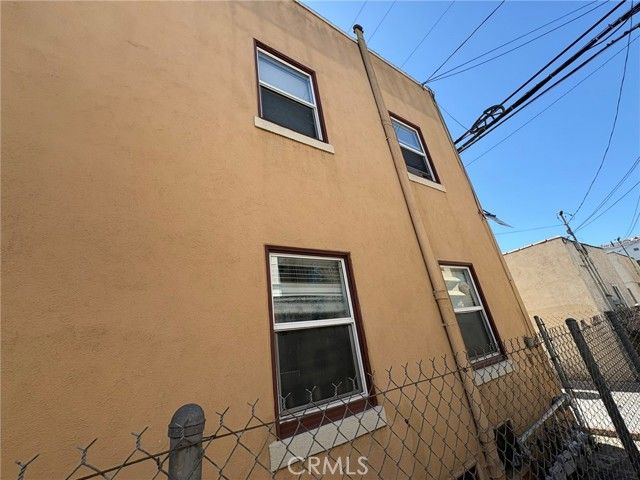 617 West 3rd Street, Long Beach, CA 90802