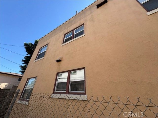 617 West 3rd Street, Long Beach, CA 90802