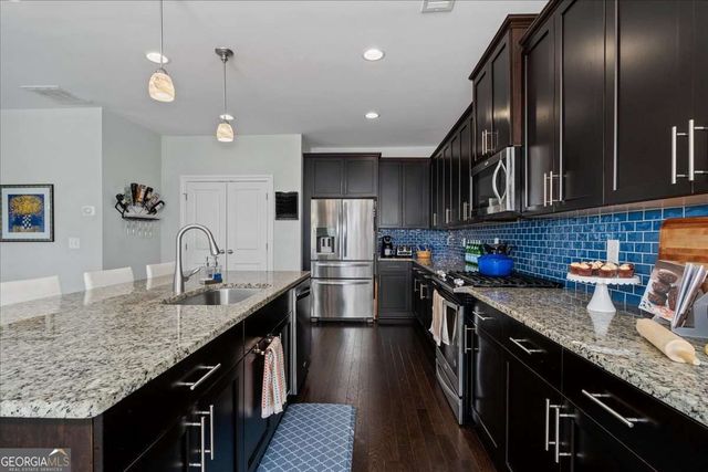 2100 Drew Drive NW, Atlanta, GA 30318