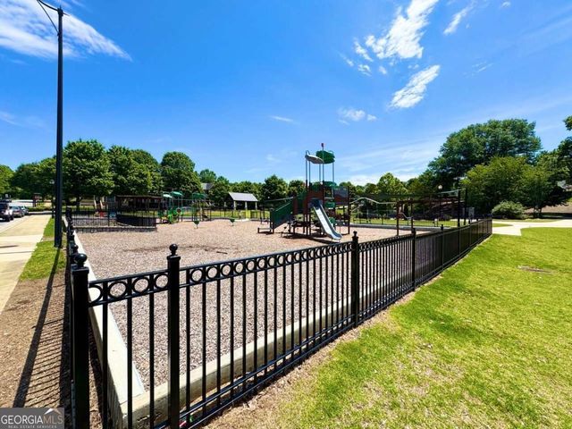 2100 Drew Drive NW, Atlanta, GA 30318