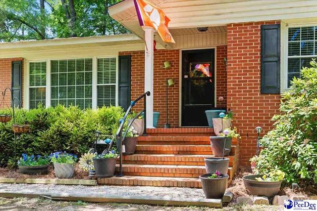 302 Wakefield Drive, Hartsville, SC 29550