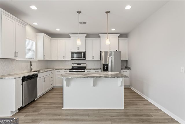 48 Shoefstall Street, Savannah, GA 31407