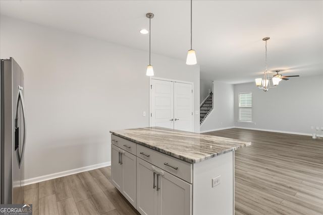 48 Shoefstall Street, Savannah, GA 31407