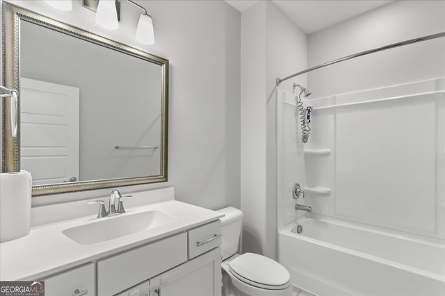 48 Shoefstall Street, Savannah, GA 31407