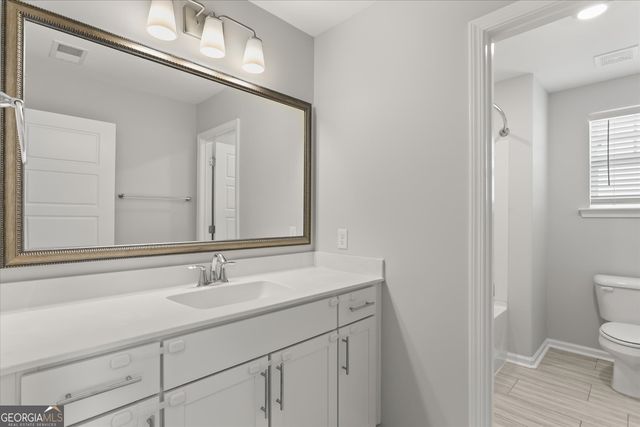 48 Shoefstall Street, Savannah, GA 31407