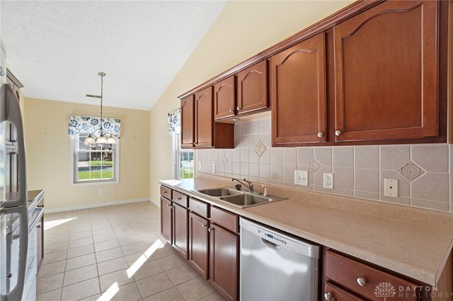 2571 Vinny Drive, Middletown, OH 45044