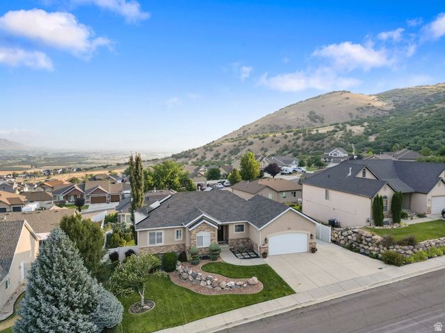 1079 E 270 S, Santaquin, UT 84655