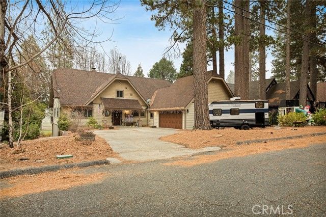 435 Riviera Drive, Lake Arrowhead, CA 92352