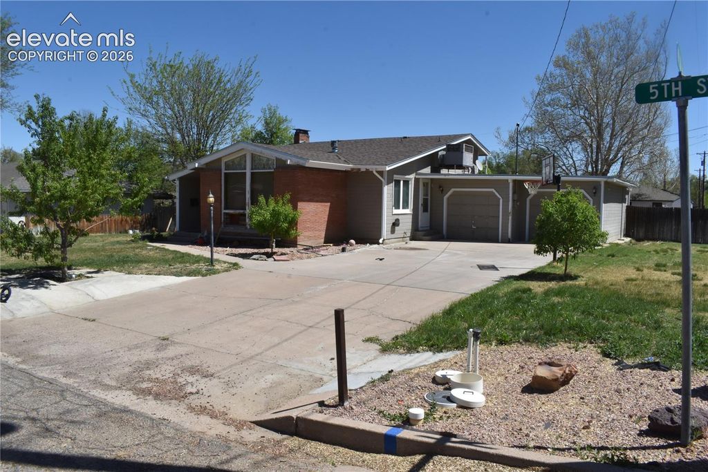 818 S 5th Street, Rocky Ford, CO 81067 — photo 2