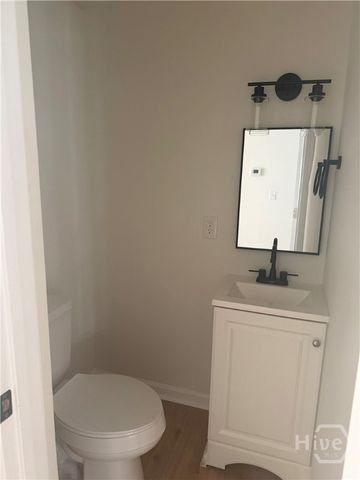 614 W 38th Street, Savannah, GA 31415