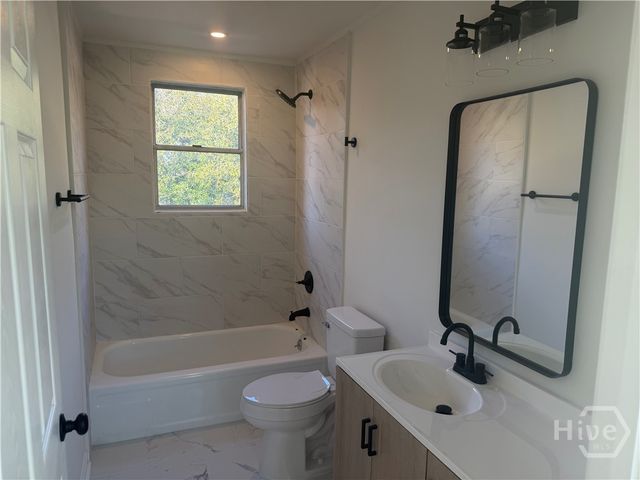 614 W 38th Street, Savannah, GA 31415