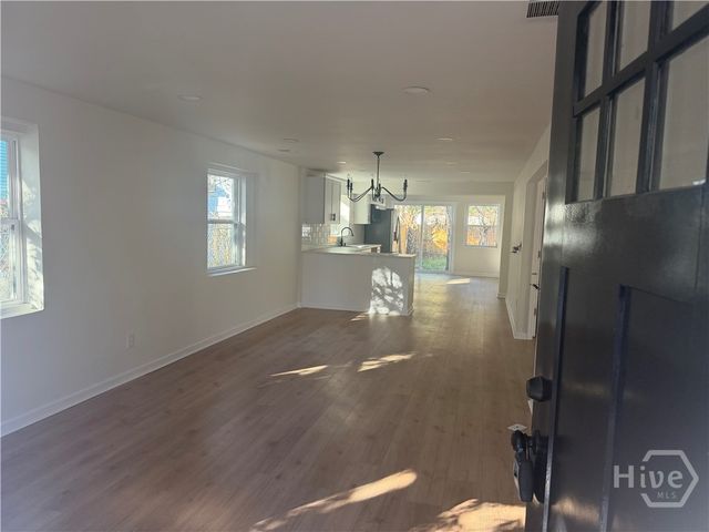 614 W 38th Street, Savannah, GA 31415