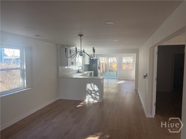 614 W 38th Street, Savannah, GA 31415