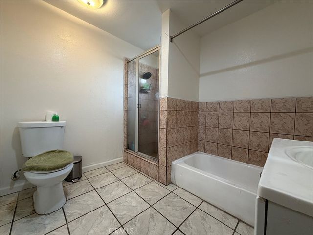 1249 W 90th Place, Los Angeles, CA 90044