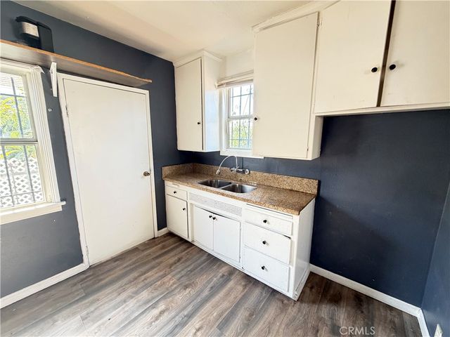 1249 W 90th Place, Los Angeles, CA 90044