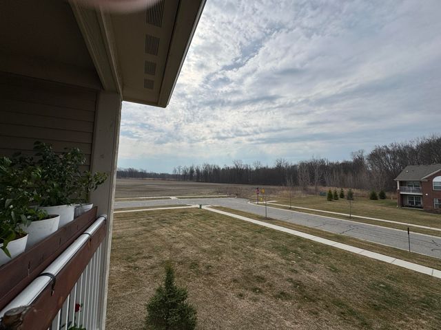 22113 Aberdeen Drive, Macomb, MI 48042