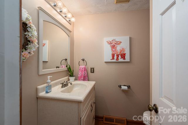 2410 Monticello Drive, Gastonia, NC 28056