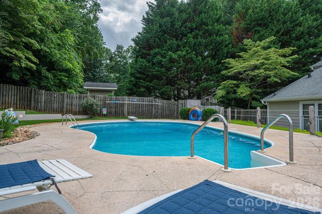 2410 Monticello Drive, Gastonia, NC 28056