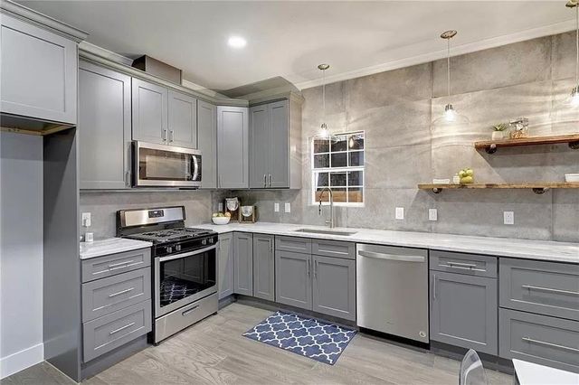 1217 Eleanor ST, Austin, TX 78721