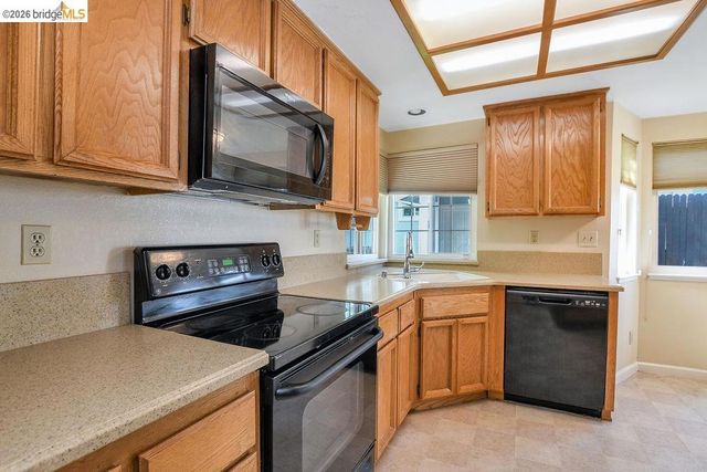 184 Pelican Loop, Pittsburg, CA 94565