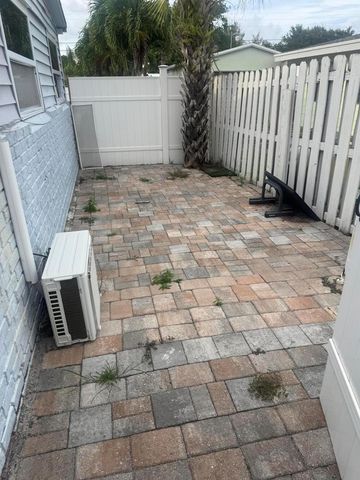 2793 Shawnee Road B, West Palm Beach, FL 33406