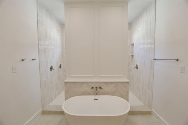 140 E 37th, Houston, TX 77018