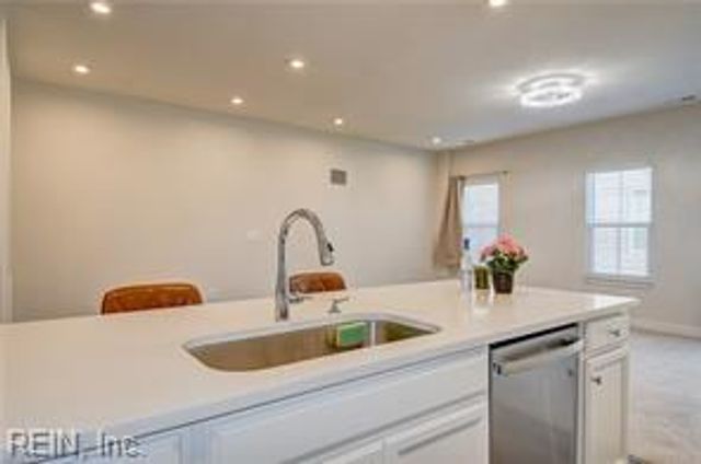 1605 Redwing Arc, Chesapeake, VA 23322