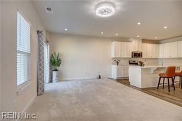 1605 Redwing Arc, Chesapeake, VA 23322