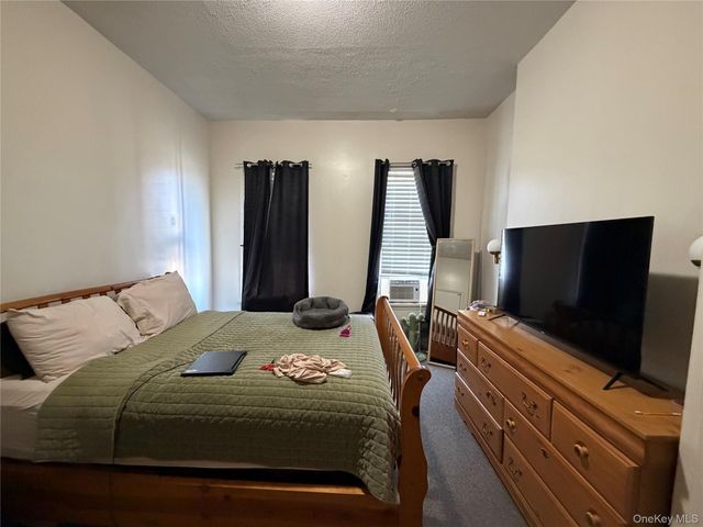 22-19 Steinway Street, Astoria, NY 11105