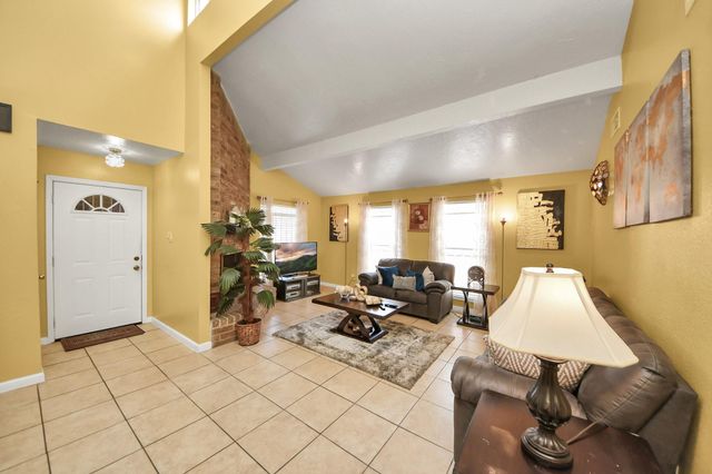 4155 Amir Street, Houston, TX 77072
