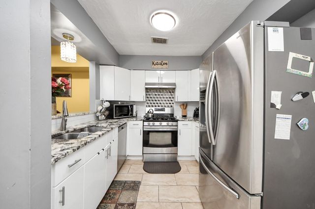 4155 Amir Street, Houston, TX 77072