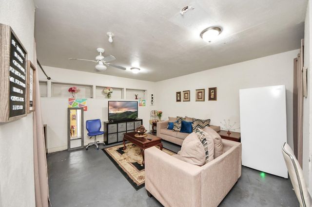4155 Amir Street, Houston, TX 77072