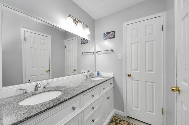 4155 Amir Street, Houston, TX 77072