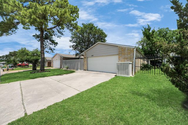 4155 Amir Street, Houston, TX 77072