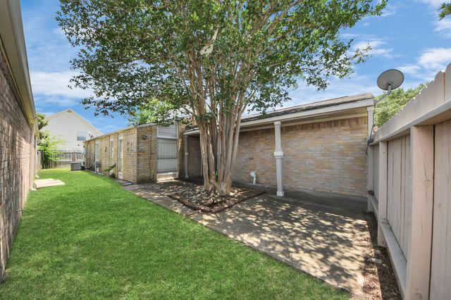 4155 Amir Street, Houston, TX 77072
