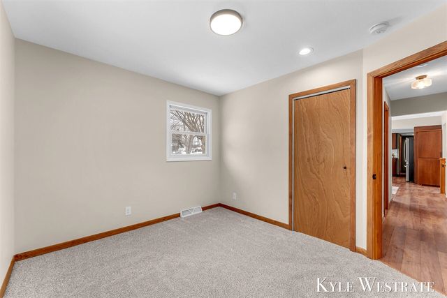 3121 Memorial Drive, Holland, MI 49424