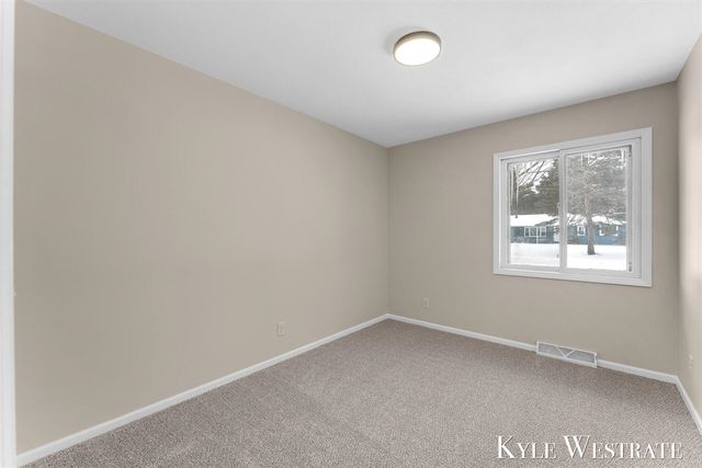 3121 Memorial Drive, Holland, MI 49424