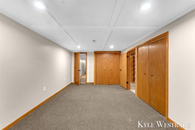 3121 Memorial Drive, Holland, MI 49424