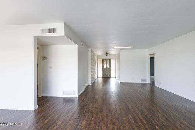 6219 N 10th Way, Phoenix, AZ 85014