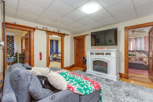 86-88 Tolles Street, Nashua, NH 03064