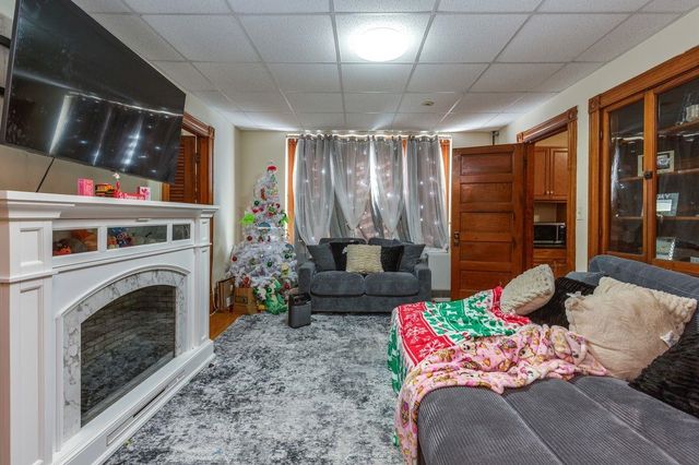 86-88 Tolles Street, Nashua, NH 03064