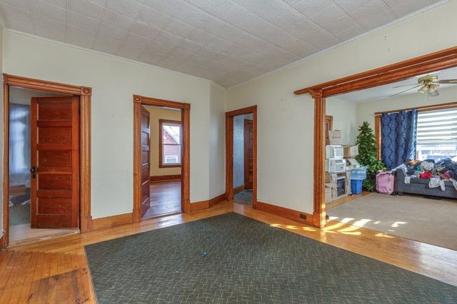 86-88 Tolles Street, Nashua, NH 03064