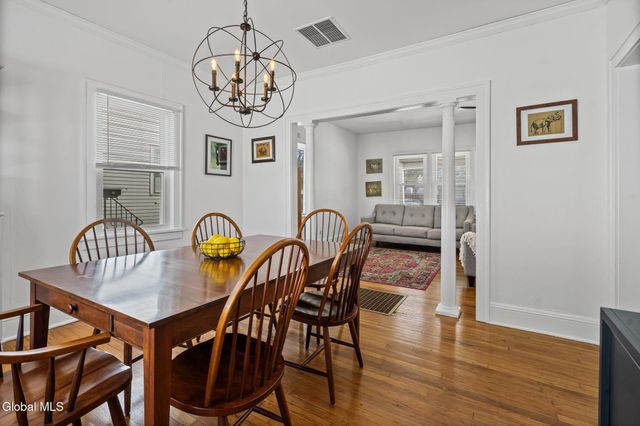 10 Jesse Court, Troy, NY 12180