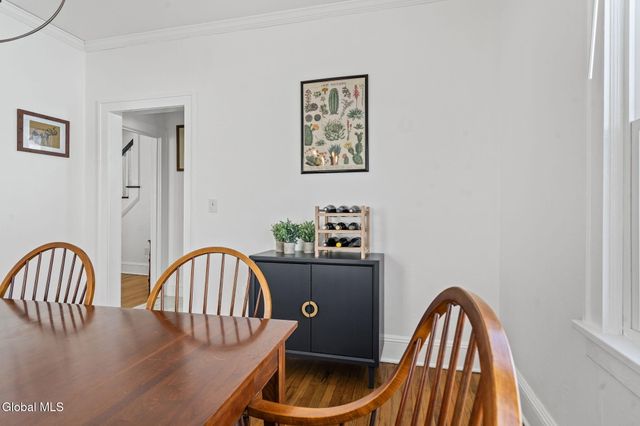 10 Jesse Court, Troy, NY 12180