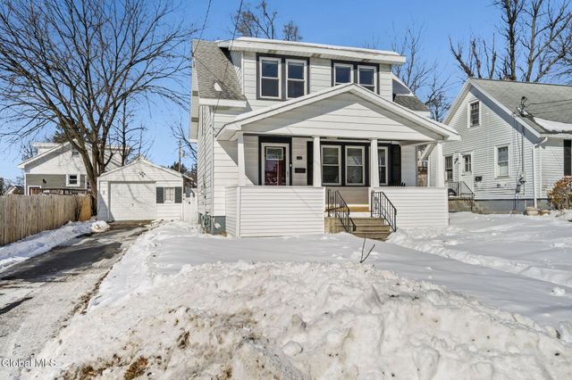 10 Jesse Court, Troy, NY 12180