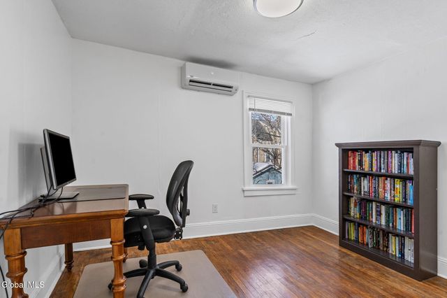 10 Jesse Court, Troy, NY 12180